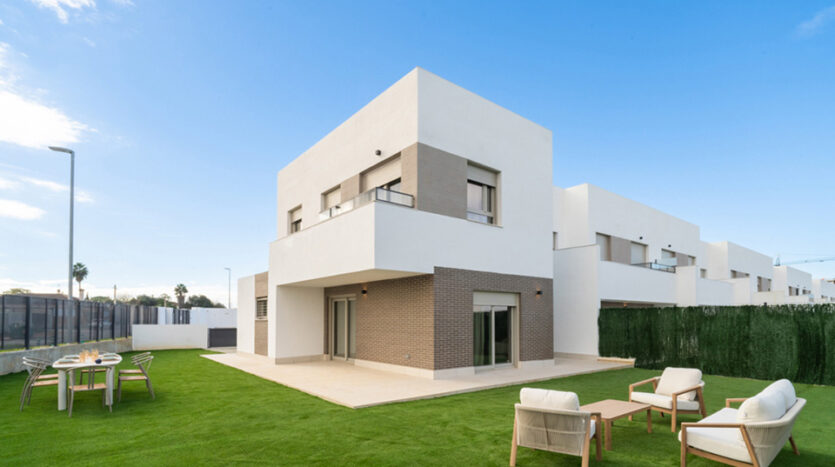 Sevilla Homes Village III - obranuevaensevilla